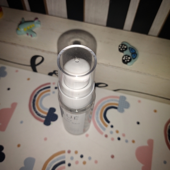 LUE by Jean Seo BALANCE Hydrating and Calming Serum - Picture 3 of 7